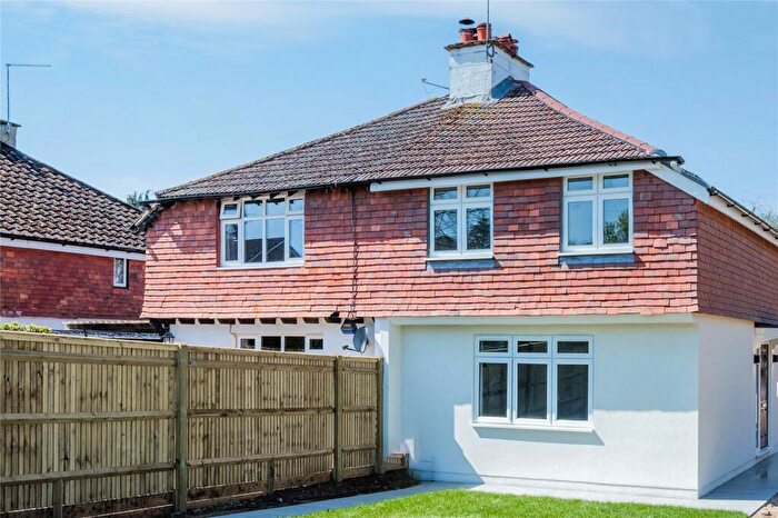 3 Bedroom Semi-Detached House For Sale In The Waldrons, Rowplatt Lane, Felbridge, East Grinstead, RH19