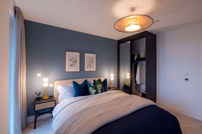 1 Bedroom Flat For Sale In Silver Road, Lewisham, SE13