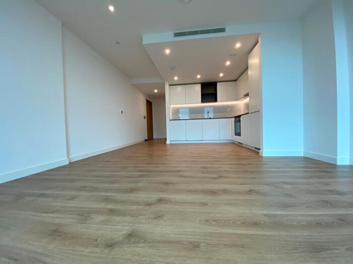 1 Bedroom Flat To Rent In March Wall, E14