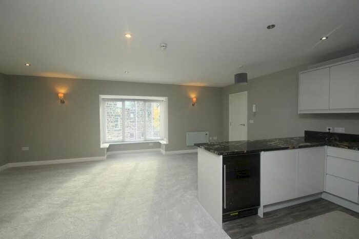 2 Bedroom Flat To Rent In Back Dragon Parade, Harrogate, HG1