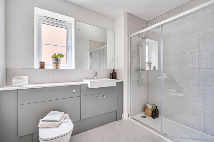 4 Bedroom Detached House For Sale In Hackney Way, Mortimer Common, Reading, Berkshire, RG7