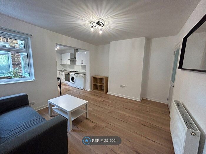 1 Bedroom Flat To Rent In Glebe Street, London, W4