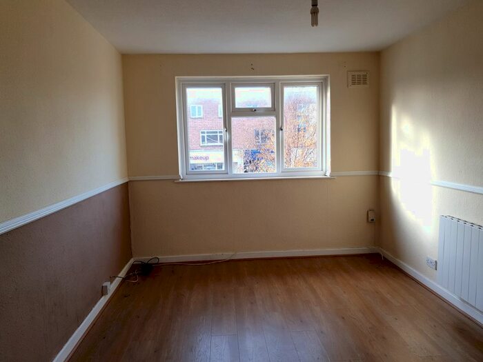 2 Bedroom Flat To Rent In Church Road, Sheldon, Birmingham, West Midlands B26