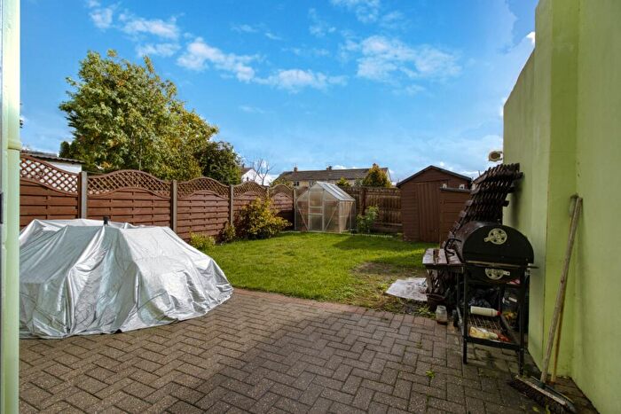 3 Bedroom Terraced House For Sale In Walcot, Swindon, SN3