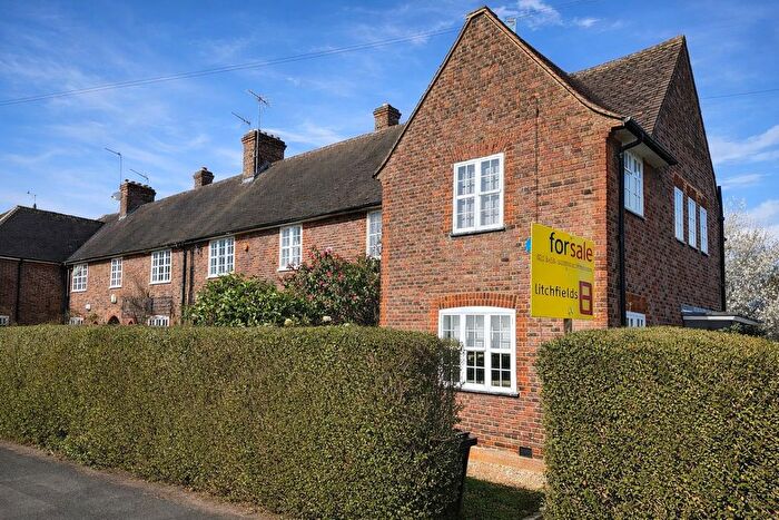 2 Bedroom Cottage For Sale In Childs Way, Hampstead Garden Suburb, NW11