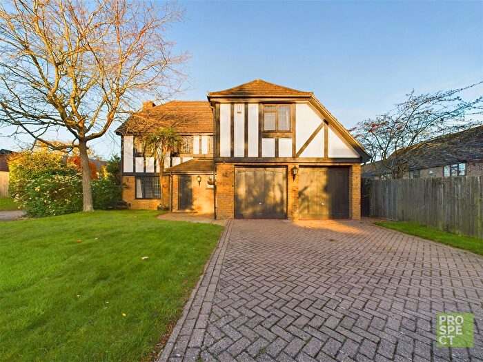 5 Bedroom Detached House To Rent In Kerris Way, Earley, Reading, Berkshire, RG6
