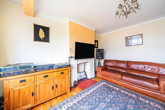 3 Bedroom Property To Rent In St Georges Road, Mitcham, CR4