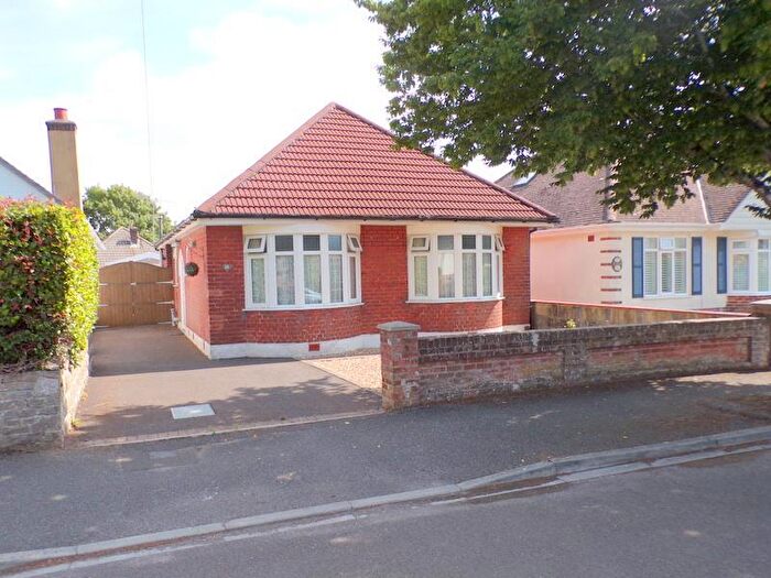 3 Bedroom Detached Bungalow For Sale In Huntvale Road, Bournemouth, BH9