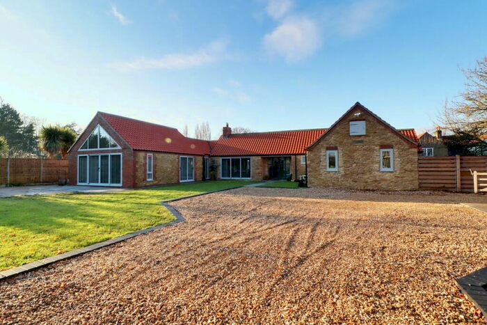4 Bedroom Detached Bungalow For Sale In Brattleby, Lincoln, LN1