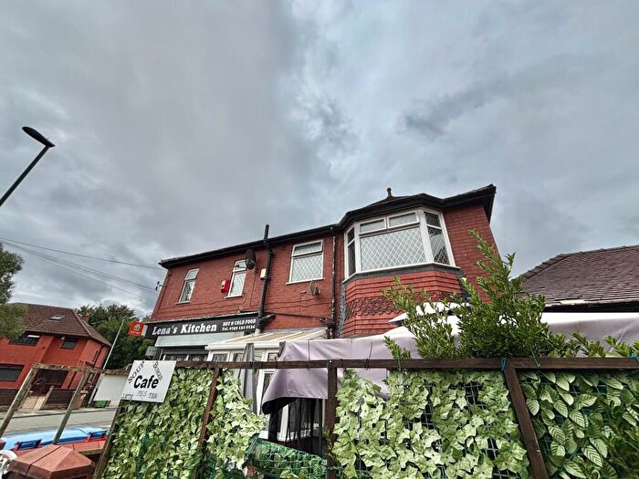2 Bedroom Flat To Rent In Dale Road, Middleton, M24