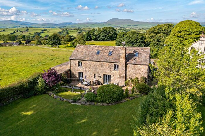 4 Bedroom Barn Conversion For Sale In Crow Trees Barn, Mewith, Bentham, LA2