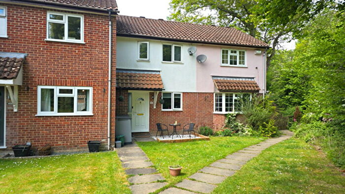2 Bedroom Terraced House For Sale In Sandford Close, Kingsclere, Newbury, RG20