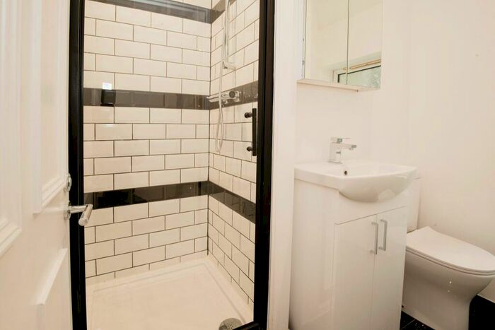2 Bedroom Apartment To Rent In Cowbridge Road East, Canton, CF5