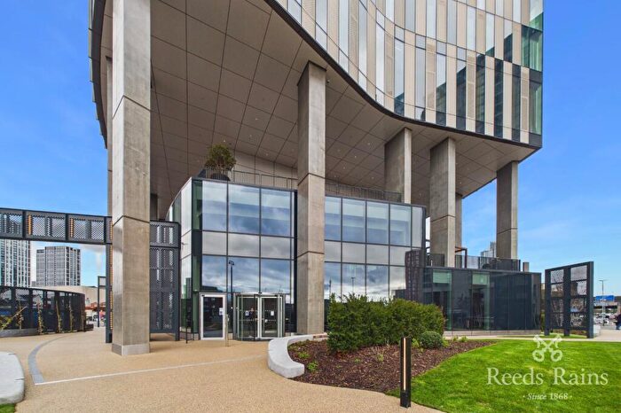 2 Bedroom Apartment To Rent In Trinity Way, Manchester, M3