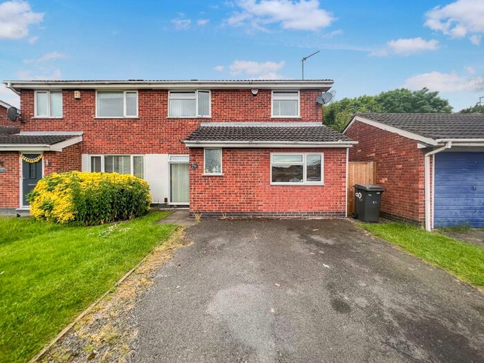 4 Bedroom Semi-Detached House To Rent In Farrier Lane, Beaumont Leys, LE4