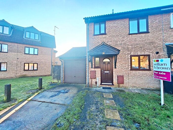 3 Bedroom End Of Terrace House For Sale In Stagshaw Drive, Peterborough, PE2