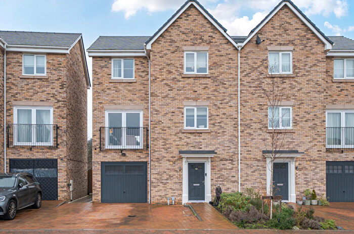 4 Bedroom Town House For Sale In Bury St. Edmunds, Suffolk., IP33