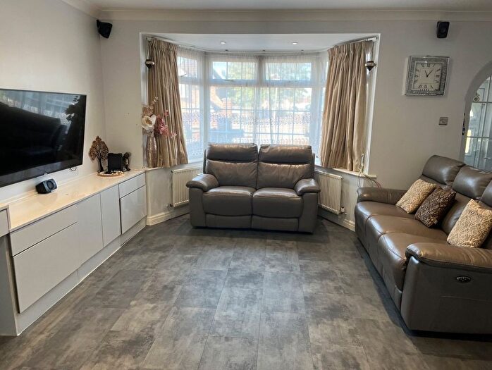 3 Bedroom Terraced House To Rent In Turner Road, Edgware, Greater London, HA8