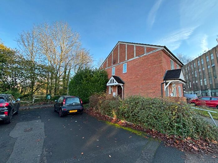 2 Bedroom Maisonette To Rent In Rectory Road, Redditch, B97