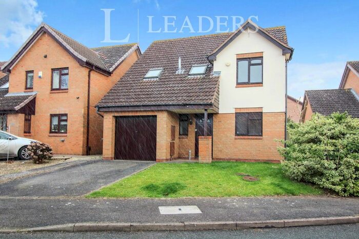 4 Bedroom Detached House To Rent In St. Marks Close, Evesham, WR11
