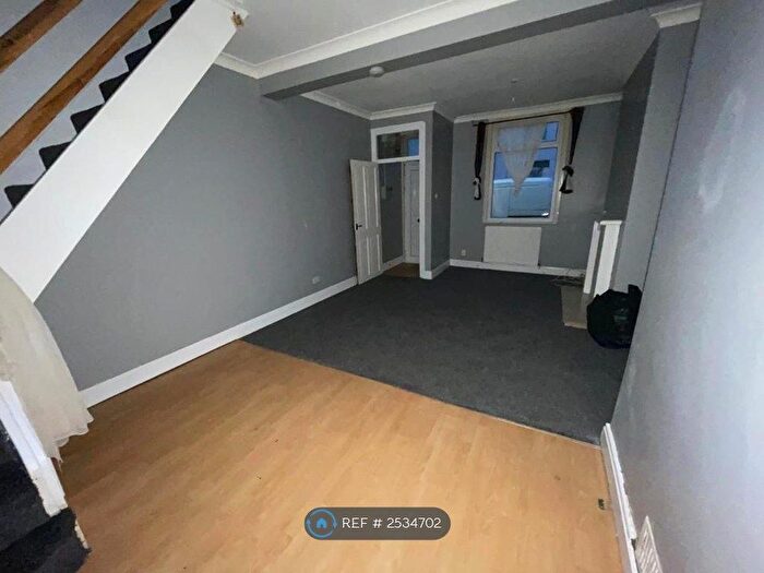 3 Bedroom Terraced House To Rent In Dorothy Street, Middlesbrough, TS3