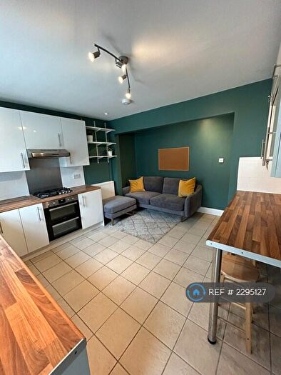 5 Bedroom Terraced House To Rent In Hanover Terrace, Brighton, BN2