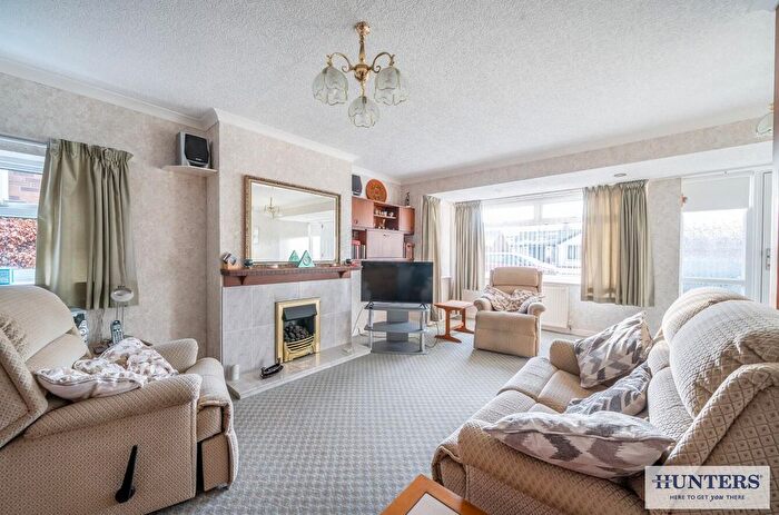 2 Bedroom Semi-Detached Bungalow For Sale In Courtneys, Selby, YO8