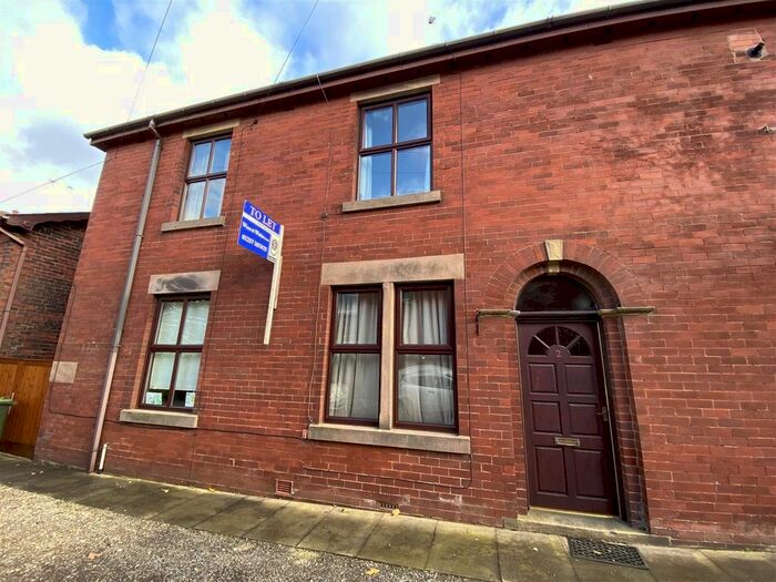 2 Bedroom Cottage To Rent In Springfield Road, Adlington, Chorley, PR6