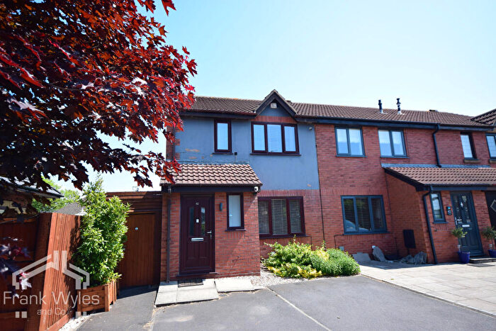 3 Bedroom End Of Terrace House For Sale In Oakwood Close, Blackpool, Lancashire, FY4