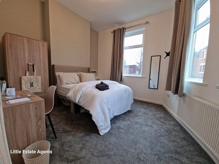 1 Bedroom Flat To Rent In Cooper Street, St. Helens, WA10