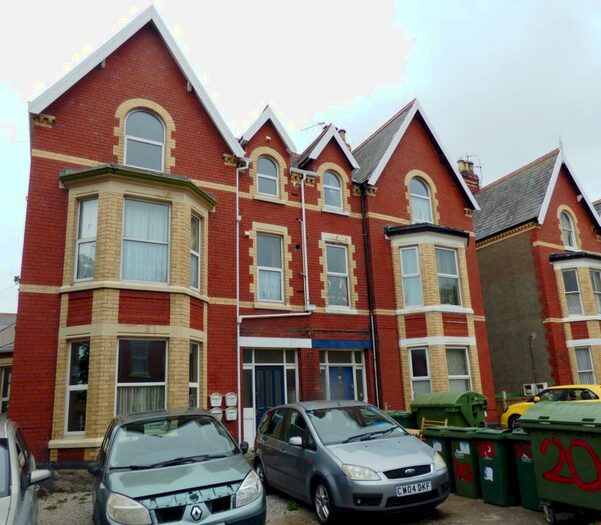 2 Bedroom House To Rent In Mostyn Road, Colwyn Bay, LL29