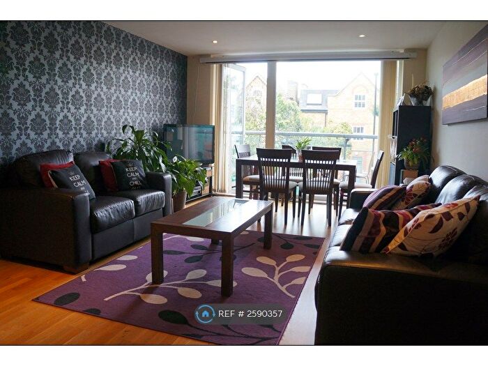 3 Bedroom Flat To Rent In Drayton Park, London, N5