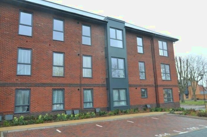 2 Bedroom Flat To Rent In Kellett Street, Uxbridge, UB10