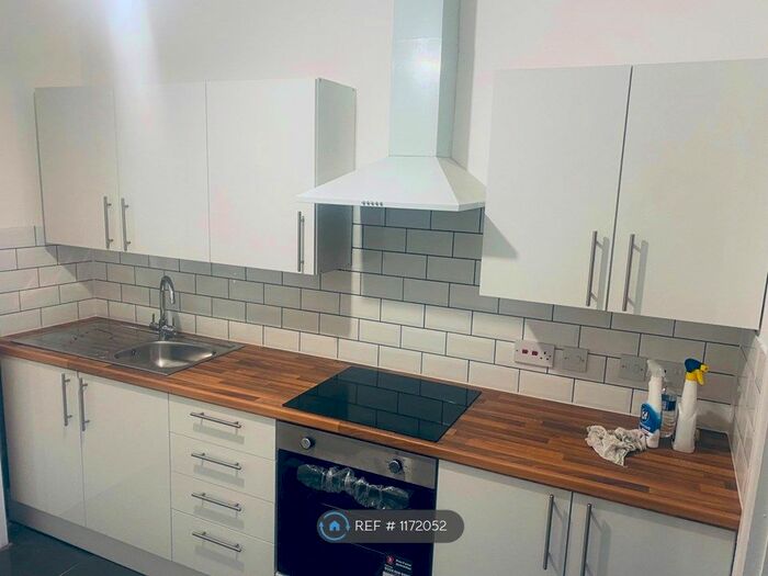 1 Bedroom Flat To Rent In High Street, Abertridwr, Caerphilly CF83