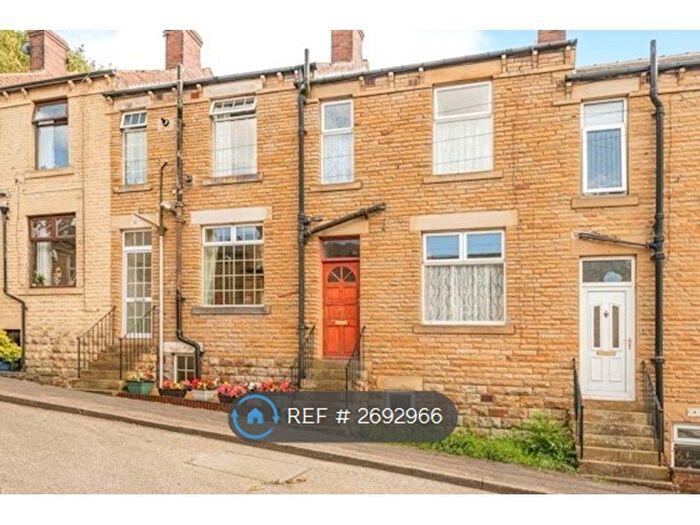 2 Bedroom Terraced House To Rent In Well Street, Dewsbury, WF12