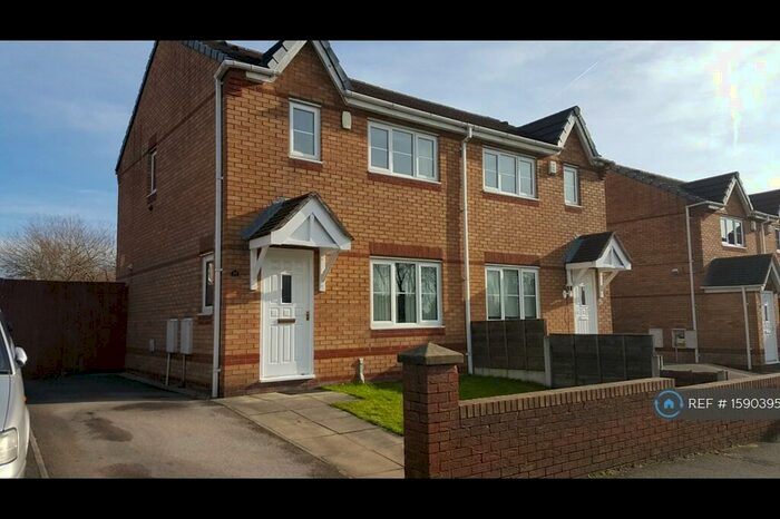 3 Bedroom Semi-Detached House To Rent In Dovecote Lane, Little Hulton, Manchester, M38
