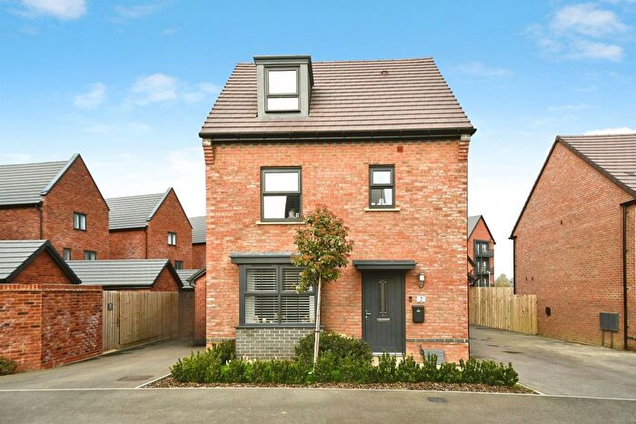 4 Bedroom Detached House For Sale In Conference Road, Swindon, SN1