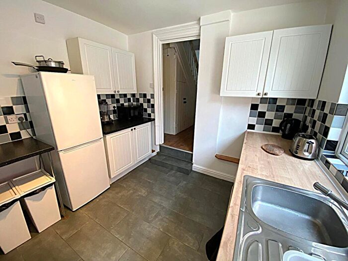 2 Bedroom Terraced House To Rent In North Clive Street, Grangetown, Cardiff, CF11