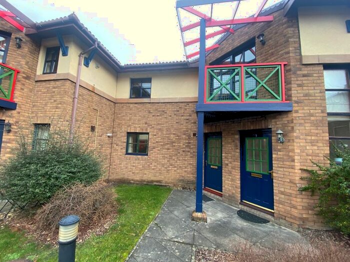 2 Bedroom Flat To Rent In Werberside Mews, Fettes, Edinburgh, EH4