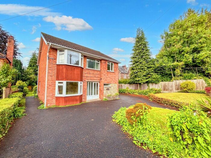 4 Bedroom Detached House For Sale In Chapel Road, Abergavenny, NP7