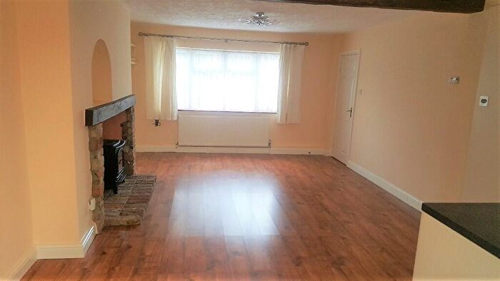 4 Bedroom End Of Terrace House To Rent In Marryat Road, Enfield, Greater London, EN1