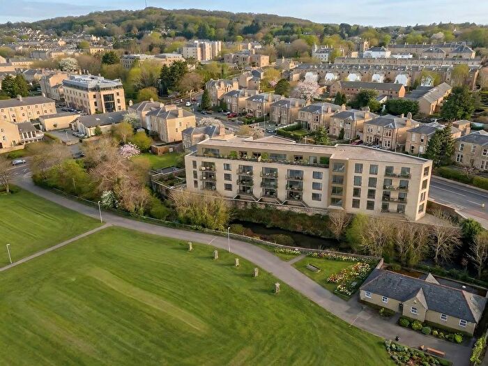 3 Bedroom Flat For Sale In Corstorphine Road, Edinburgh, EH12