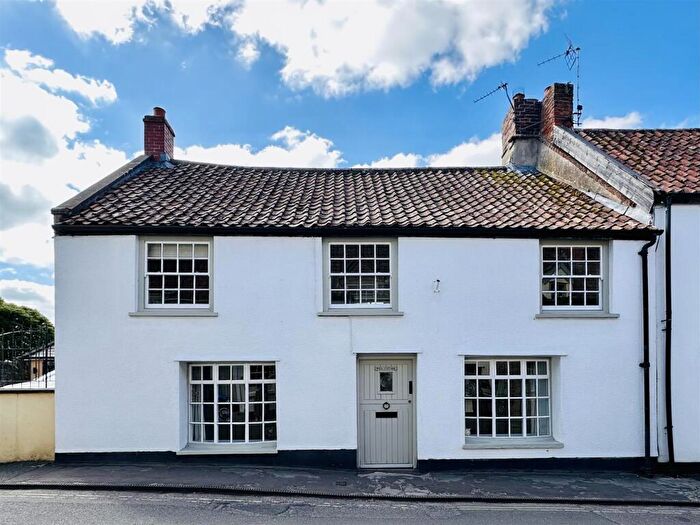 3 Bedroom House For Sale In St. Marys Street, Axbridge, BS26