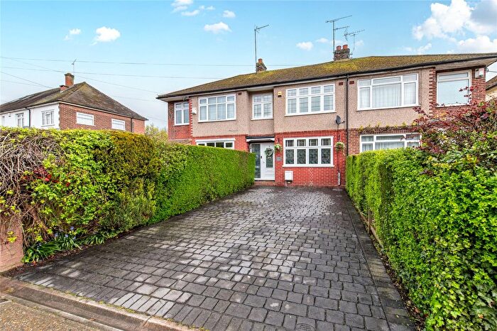 3 Bedroom Terraced House For Sale In Bush Road, Cuxton, Rochester, Kent, ME2