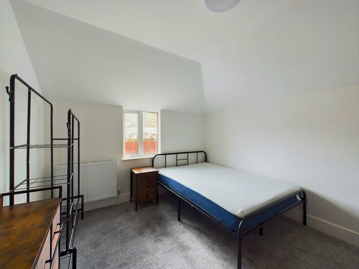 Studio To Rent In Wenban Road, Worthing, BN11