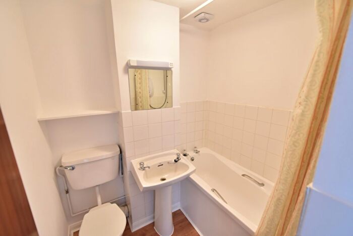 1 Bedroom Flat To Rent In Payne Avenue, Hove, BN3