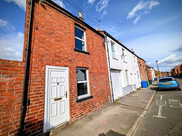 2 Bedroom Terraced House To Rent In East Street, Tewkesbury, GL20