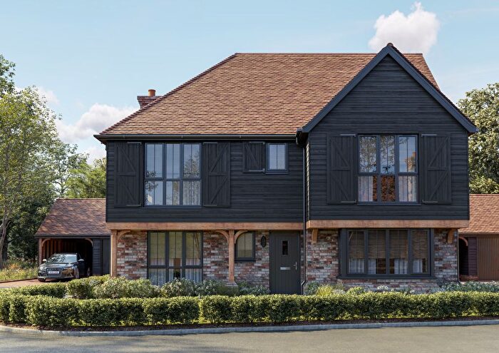 4 Bedroom Detached House For Sale In Goddard's Green Road, Cranbrook, TN17