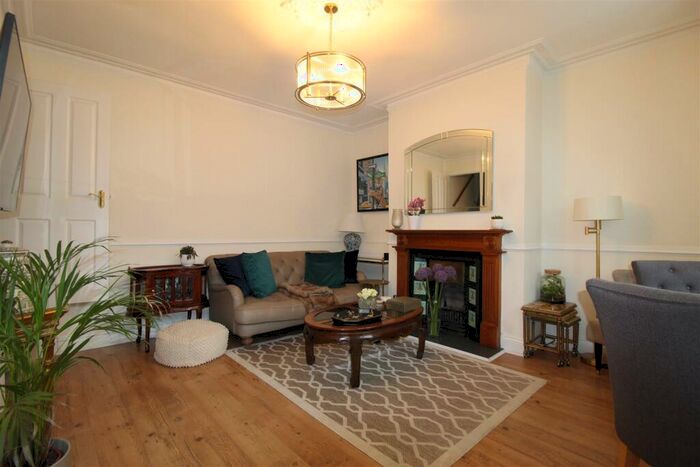 2 Bedroom Terraced House To Rent In Morris View, Leeds, LS5