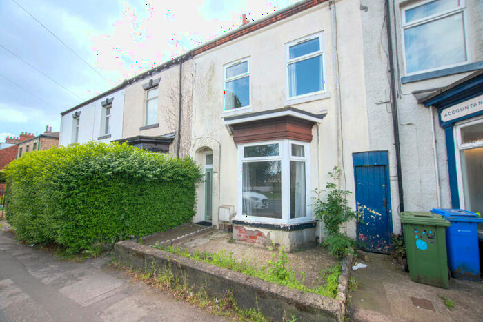 3 Bedroom Town House To Rent In Hull Road, HU13